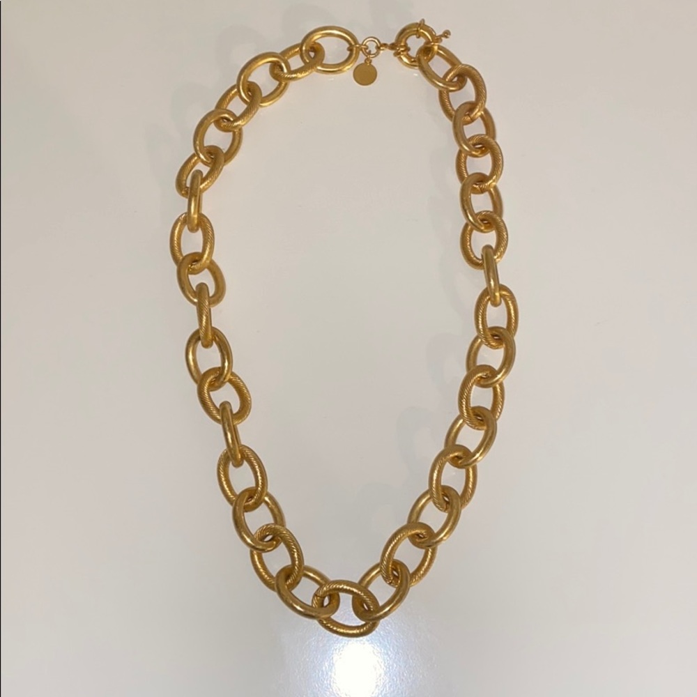 Gorgeous gold necklace